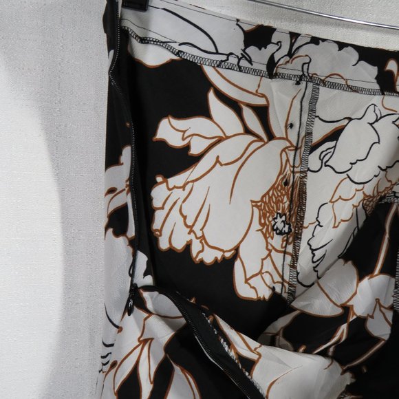 APT. 9 Women's Black Floral Front Slit Midi Skirt Decorative Buttons Size Large - Picture 4 of 10